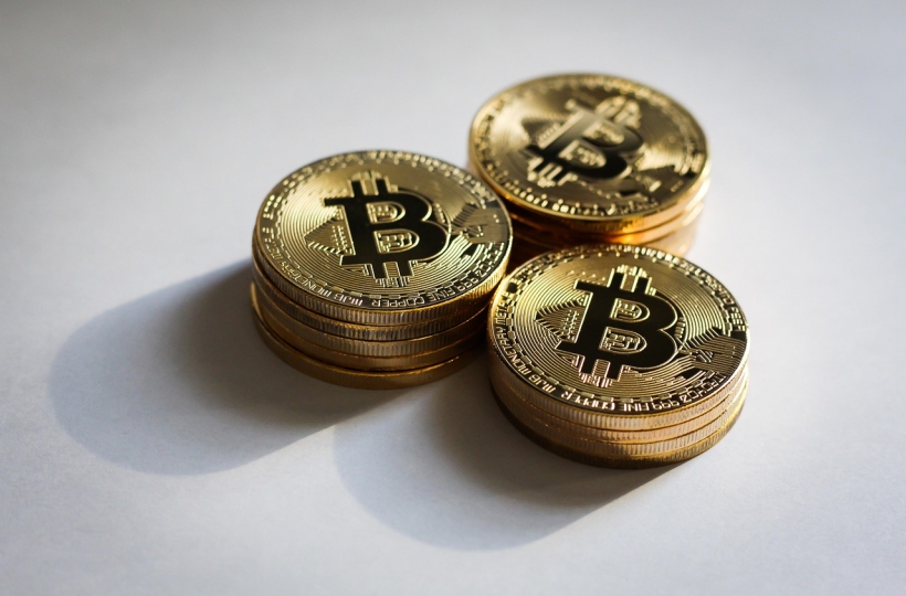 欧意交易所app官方下载最新版本上线NFT聚合市场与跨链桥！支持7条新公链及零Gas铸造
