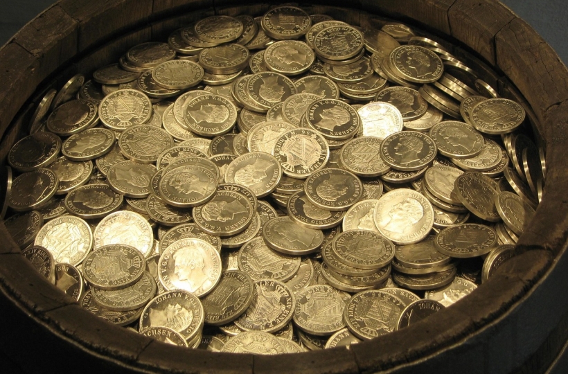 欧艺交易所充值渠道扩展至24种 用户通过银行转账入金成功率提升至99.9%